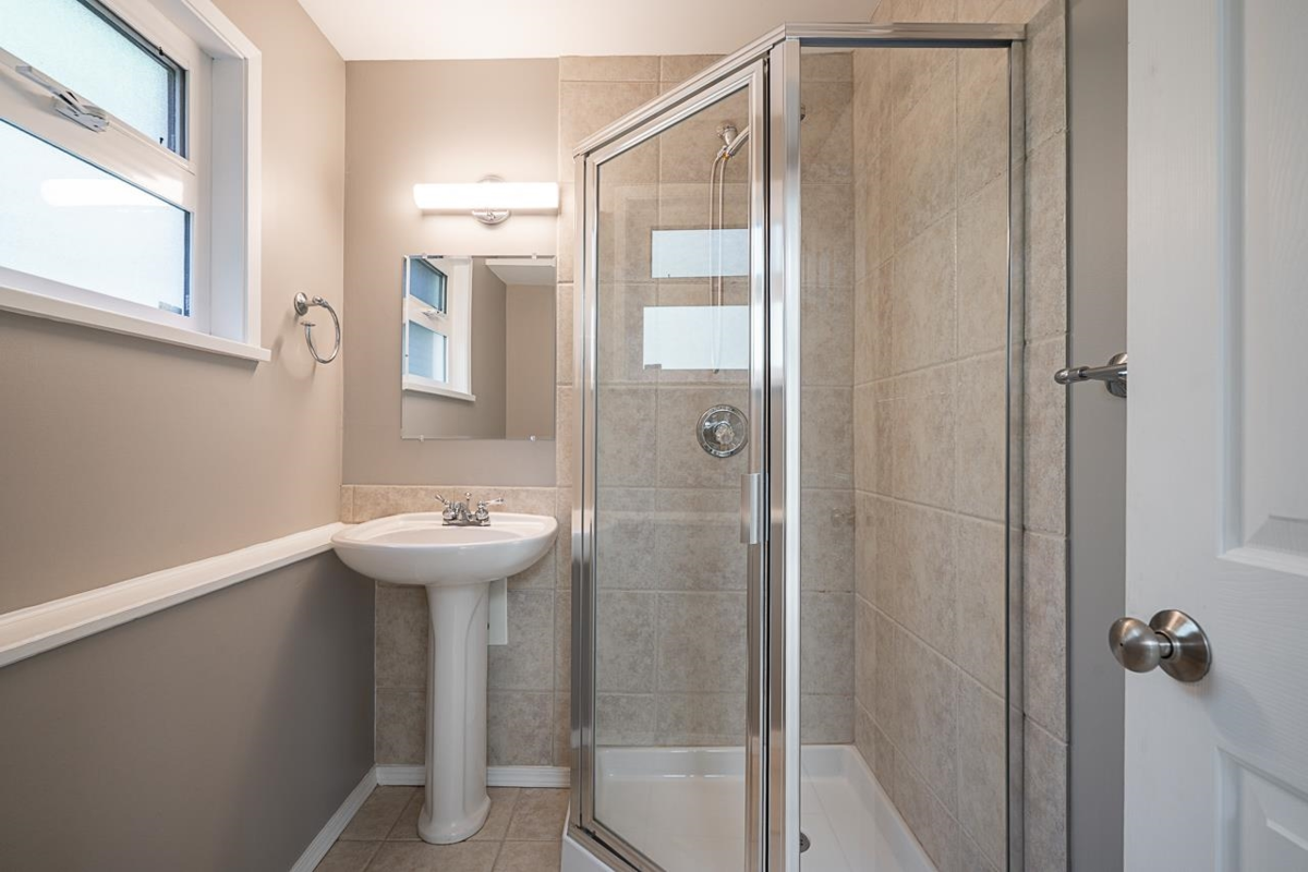 Hallway Photo of 2519 East Road, Anmore, BC