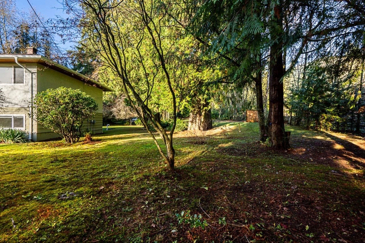 Outdoor Deck Photo of 2519 East Road, Anmore, BC