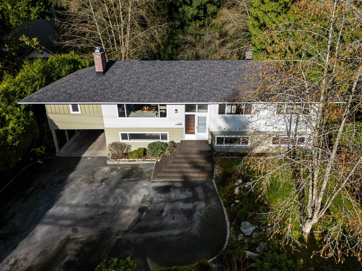 Swimming Pool Photo of 2519 East Road, Anmore, BC