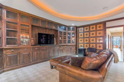 Office / Den Photo of 15364 Victoria Avenue Street, White Rock, BC