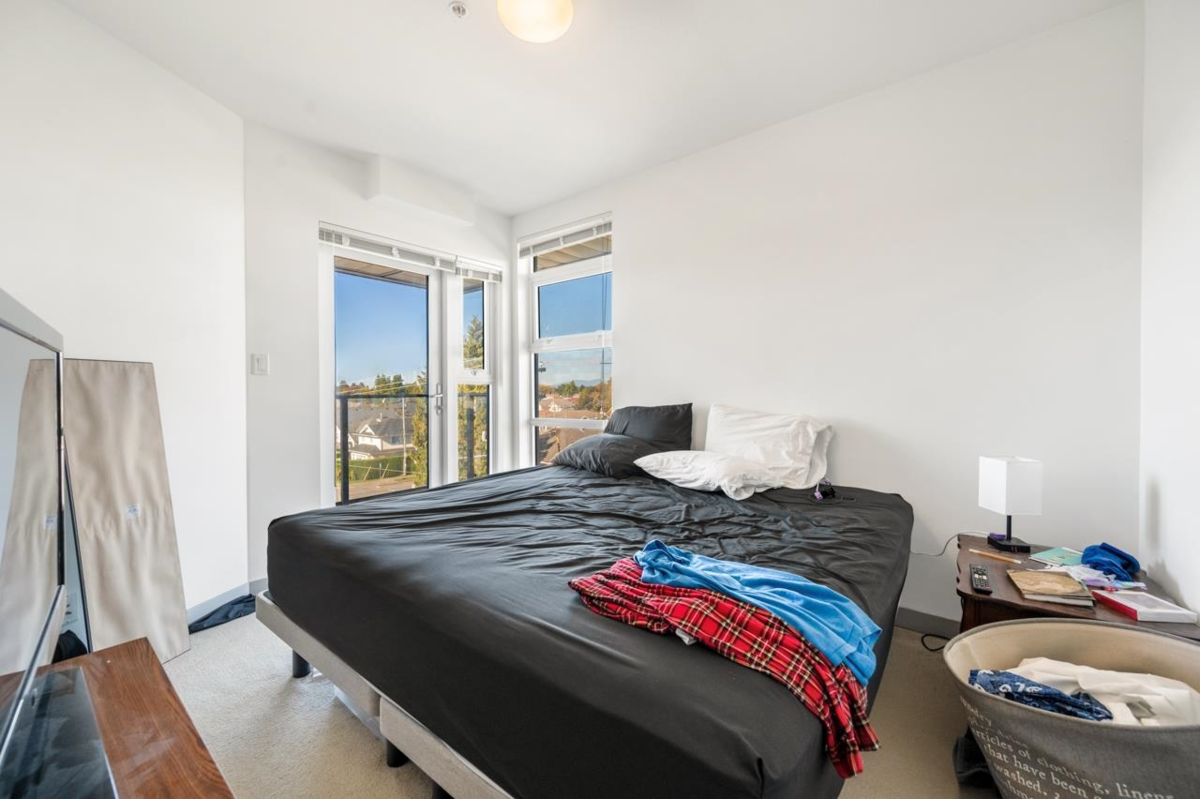 Kitchen Photo of 400 10020 Dunoon Drive, Richmond, BC