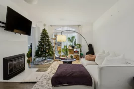 308 1010 Chilco Street, Vancouver, BC