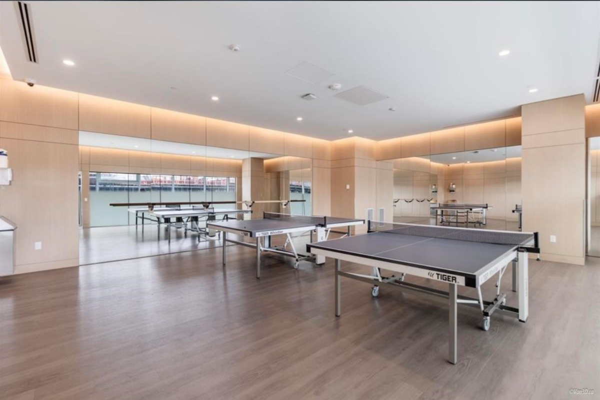 Guest Bathroom Photo of 1009 4730 Lougheed Highway, Burnaby, BC