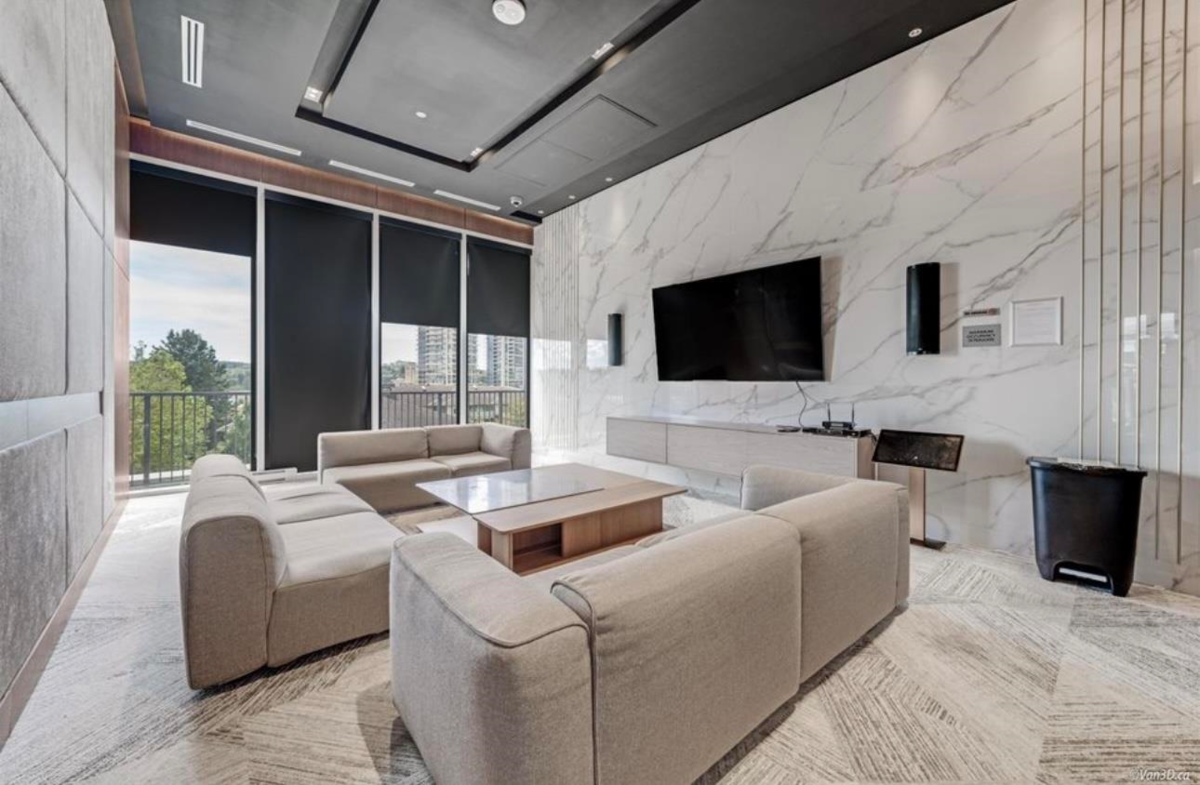 Primary Bedroom Photo of 1009 4730 Lougheed Highway, Burnaby, BC