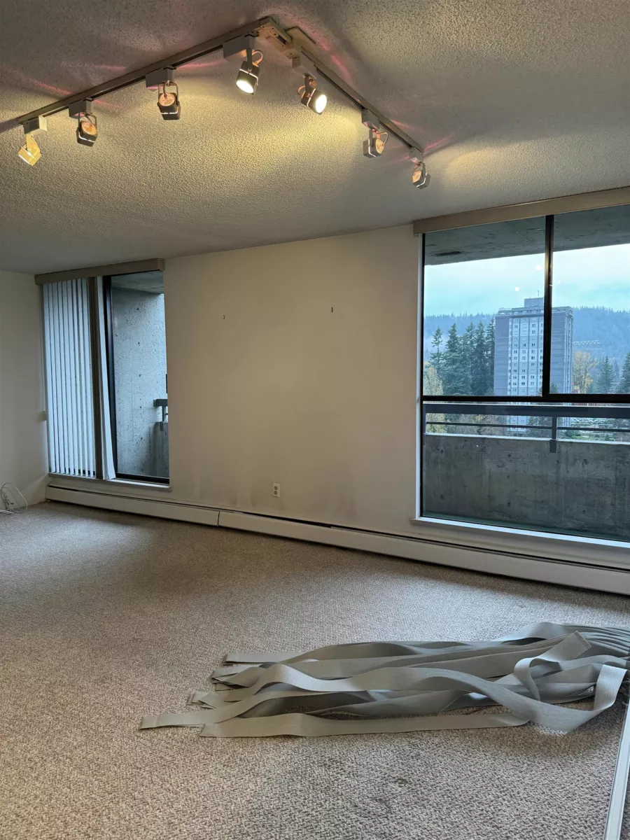 Dining Area Photo of 1401 3755 Bartlett Court, Burnaby, BC