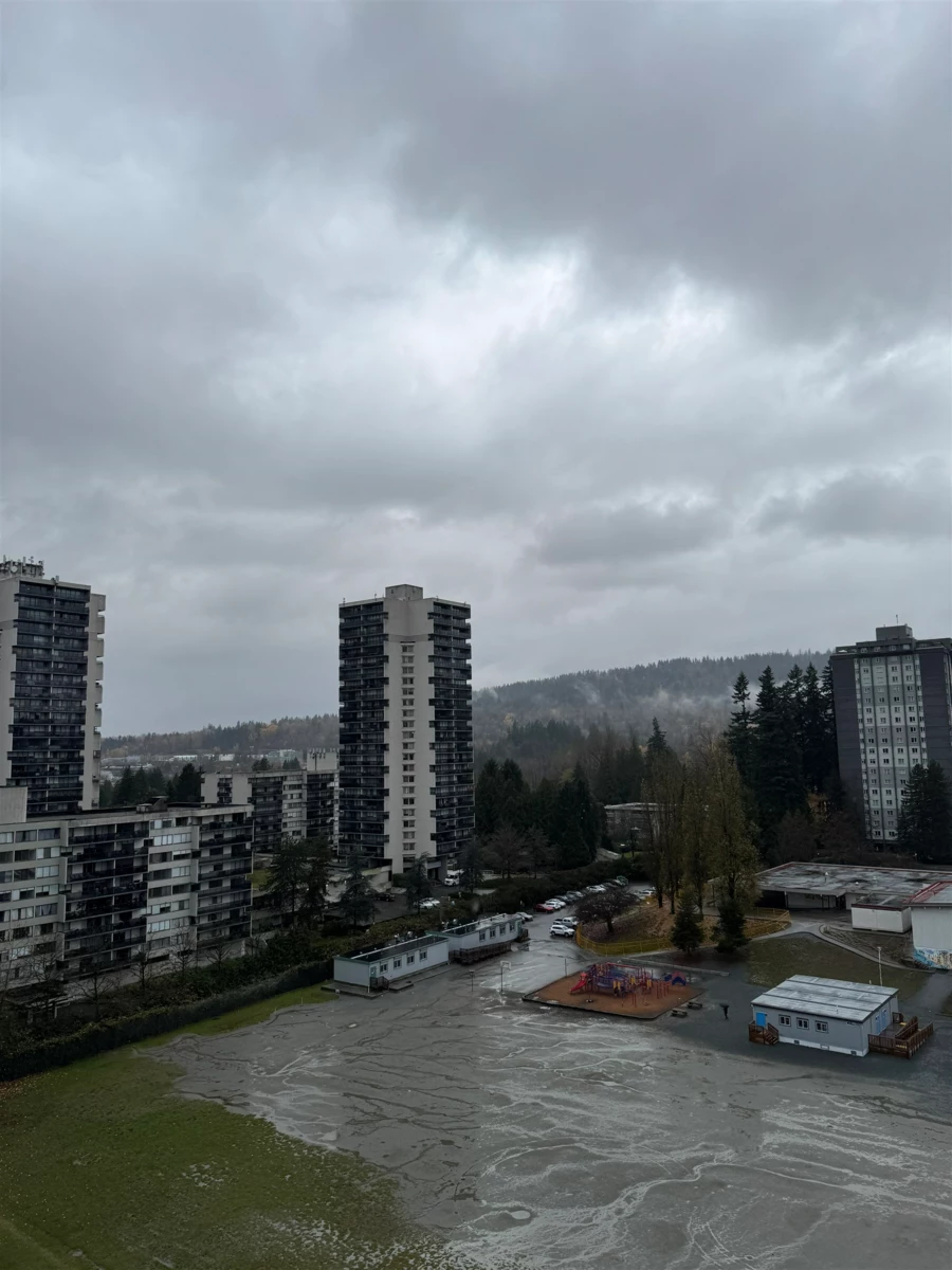 Family Room Photo of 1401 3755 Bartlett Court, Burnaby, BC