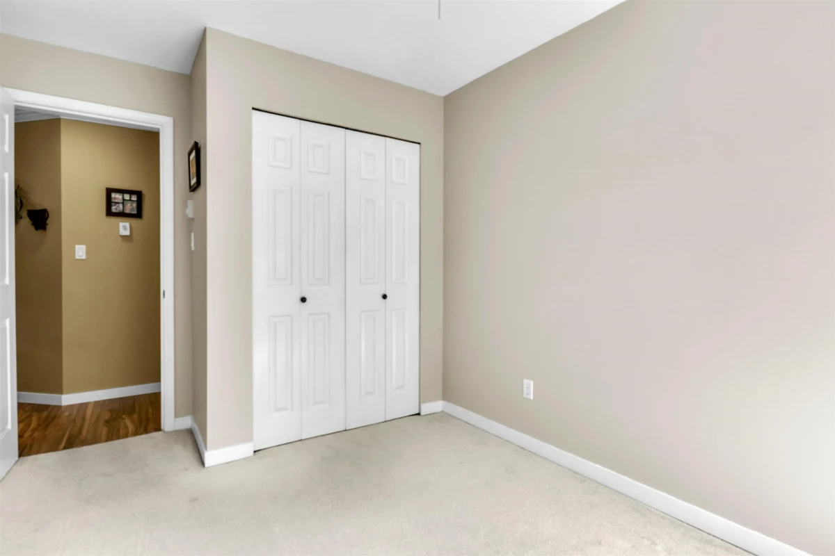 Hallway Photo of 108 32044 Old Yale Road, Abbotsford, BC