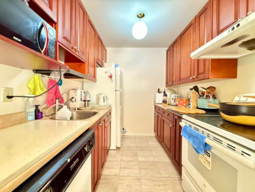 302 7260 Lindsay Road, Richmond, BC