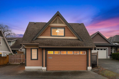 Entry Foyer Photo of 5853 Garrison Boulevard, Chilliwack, BC
