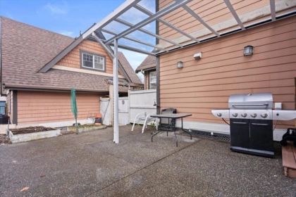 Garden / Landscaping Photo of 5853 Garrison Boulevard, Chilliwack, BC
