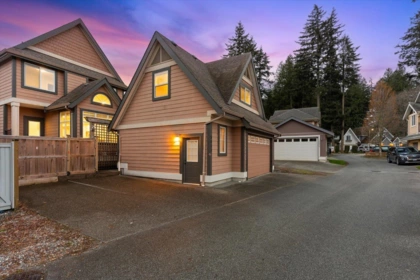 Hot Tub / Spa Photo of 5853 Garrison Boulevard, Chilliwack, BC
