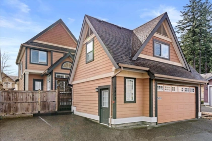 Swimming Pool Photo of 5853 Garrison Boulevard, Chilliwack, BC