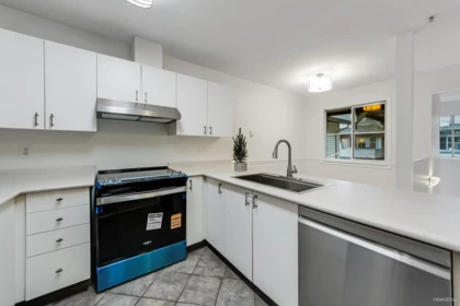 Kitchen Photo of 56 19034 Mcmyn Road, Pitt Meadows, BC