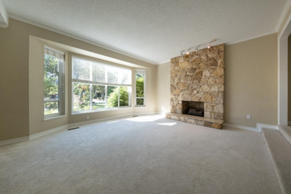 Kitchen Island Photo of 1639 133a Street, Surrey, BC