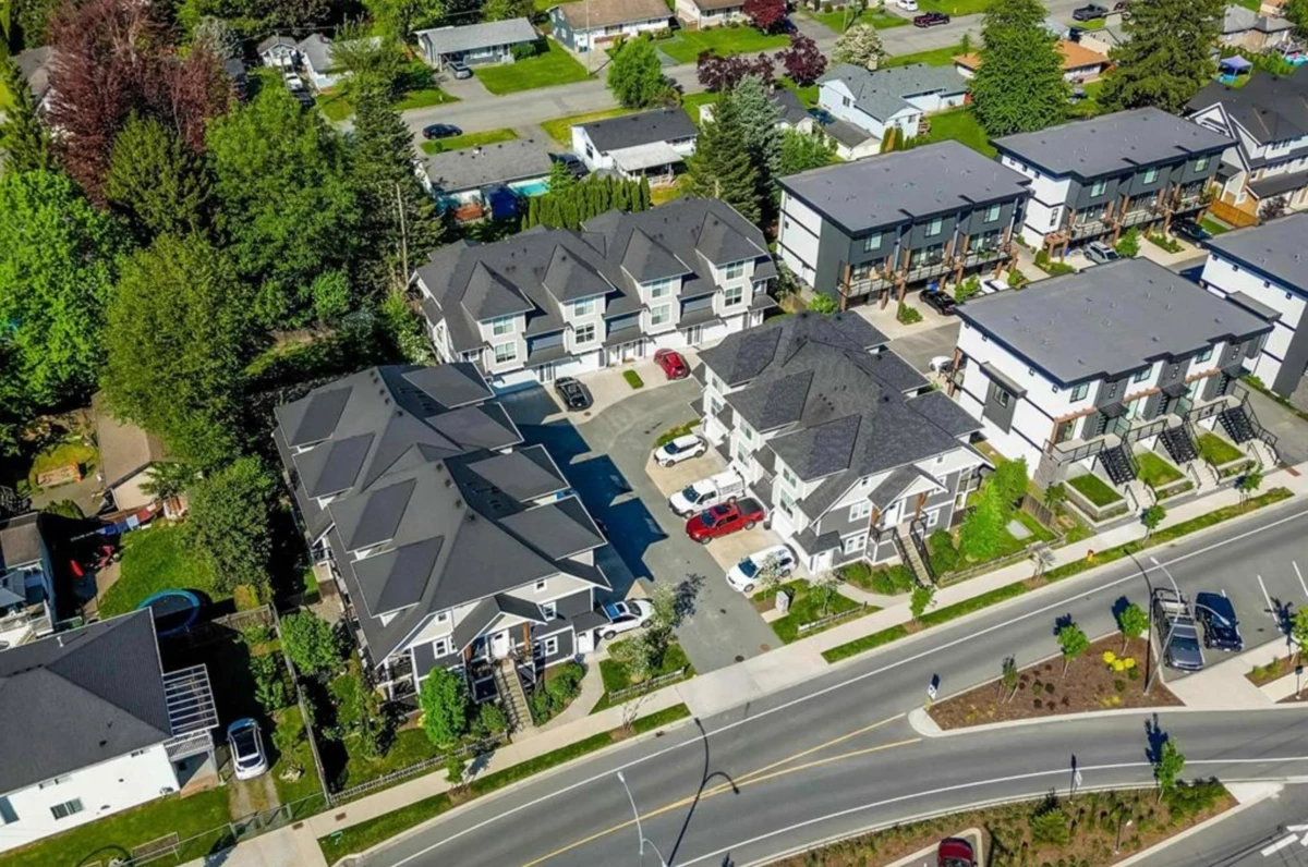 Outdoor Patio Photo of 2 45395 Spadina Avenue, Chilliwack, BC