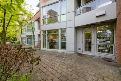 Garden / Landscaping Photo of 205 638 W 45th Avenue, Vancouver, BC
