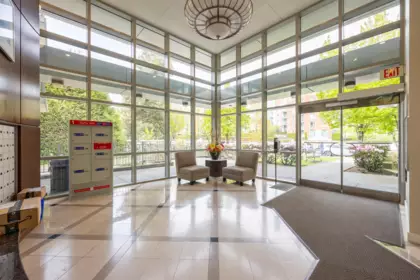 Hallway Photo of 205 638 W 45th Avenue, Vancouver, BC