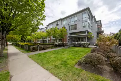 Outdoor Deck Photo of 205 638 W 45th Avenue, Vancouver, BC