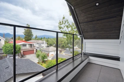 Entry Foyer Photo of #2 1079 E 14th Avenue, Vancouver, BC