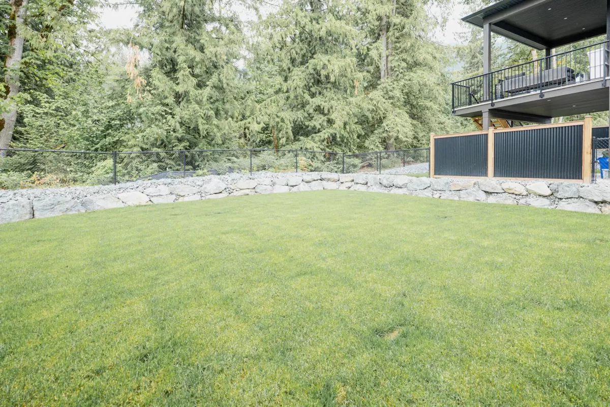 Hallway Photo of 5 7259 Ramsay Place, Chilliwack, BC