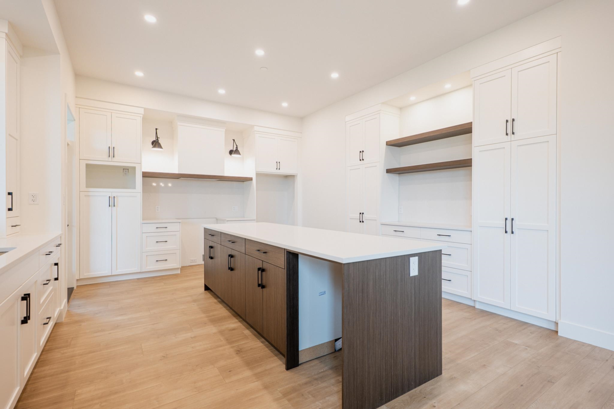 Kitchen Island Photo of 5 7259 Ramsay Place, Chilliwack, BC