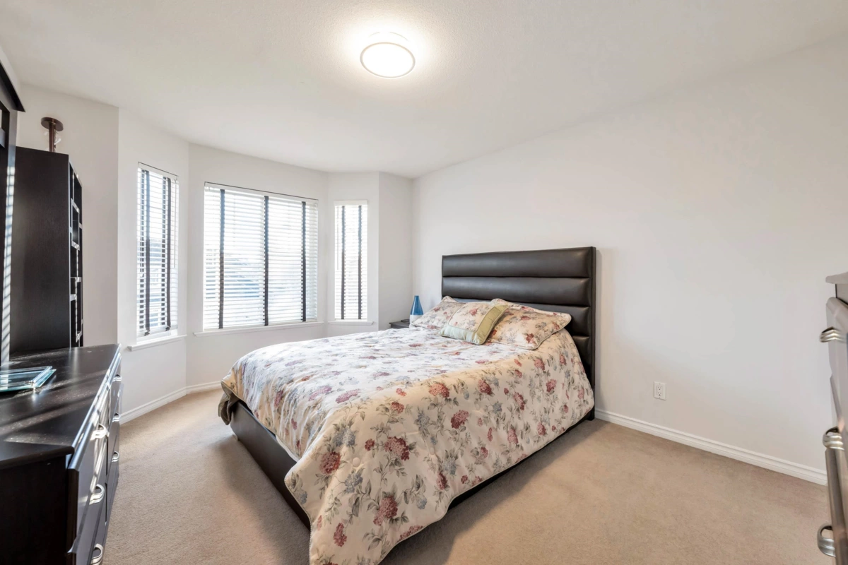 Entry Foyer Photo of 7452 Wiltshire Drive, Surrey, BC