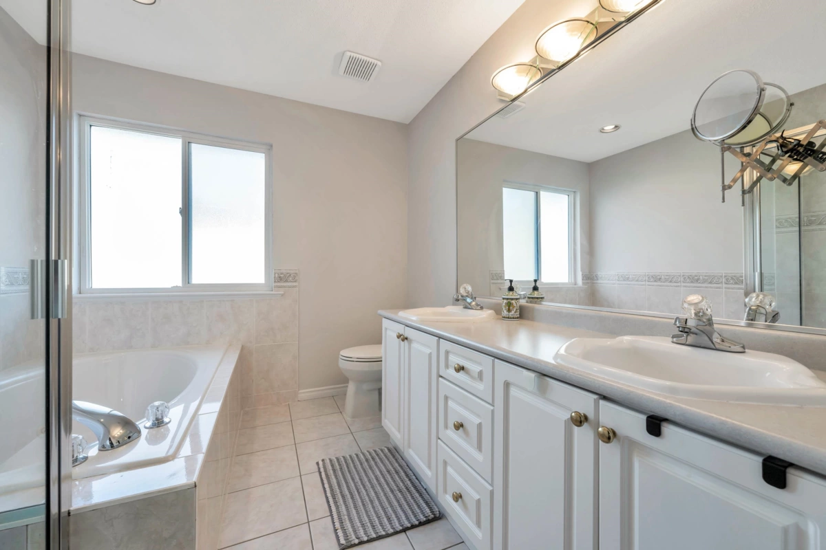 Laundry Room Photo of 7452 Wiltshire Drive, Surrey, BC