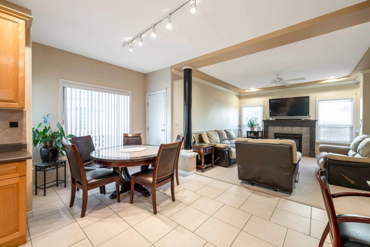 Walk-In Closet Photo of 7452 Wiltshire Drive, Surrey, BC