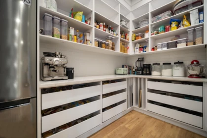 Walk-In Closet Photo of 8910 117a Street, Delta, BC