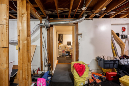 Laundry Room Photo of 32059 Tims Avenue, Abbotsford, BC