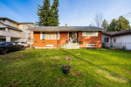 Living Room Photo of 32059 Tims Avenue, Abbotsford, BC