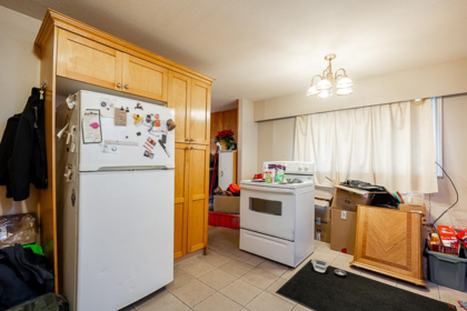 Walk-In Closet Photo of 32059 Tims Avenue, Abbotsford, BC