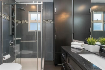 Guest Bathroom Photo of 1278 E 13th Avenue, Vancouver, BC
