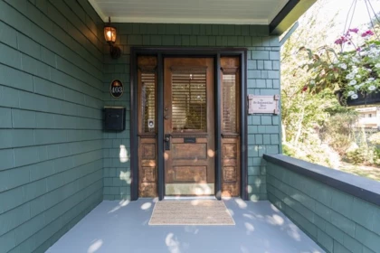 403 Ninth Street, New Westminster, BC, New Westminster — Single Family Residence for sale