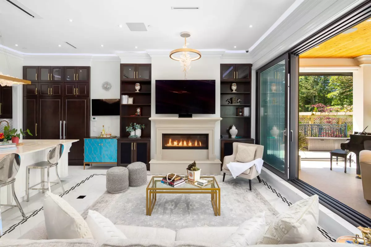 Living Room Photo of 8483 Wiltshire Street, Vancouver, BC