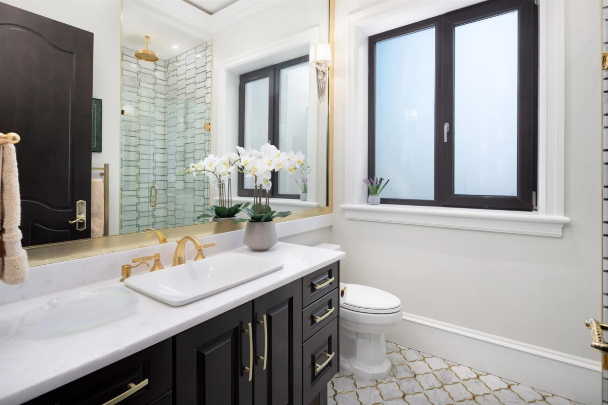 Mudroom Photo of 8483 Wiltshire Street, Vancouver, BC