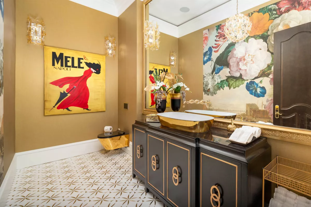 Walk-In Closet Photo of 8483 Wiltshire Street, Vancouver, BC