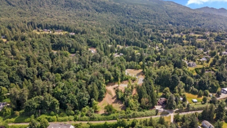 Family Room Photo of 42215 Majuba Hill Road, Chilliwack, BC