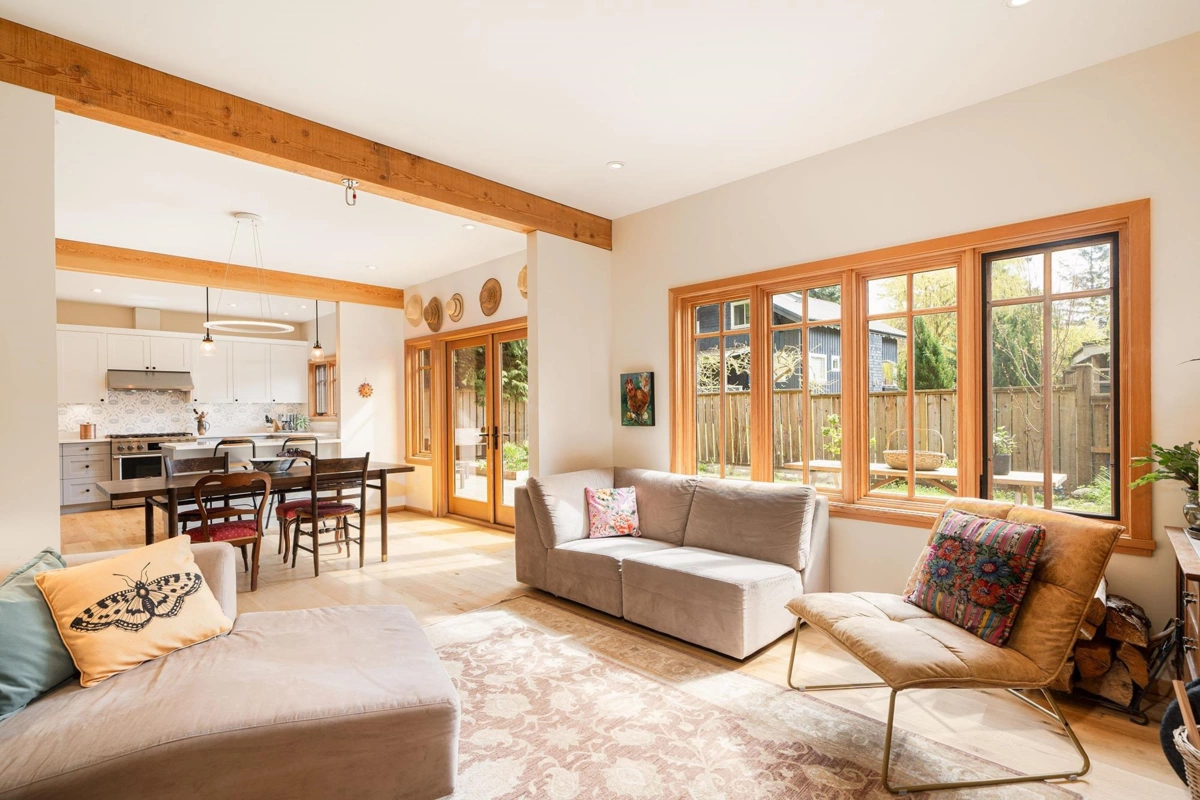 Dining Area Photo of 1117 Miller Road, Bowen Island, BC