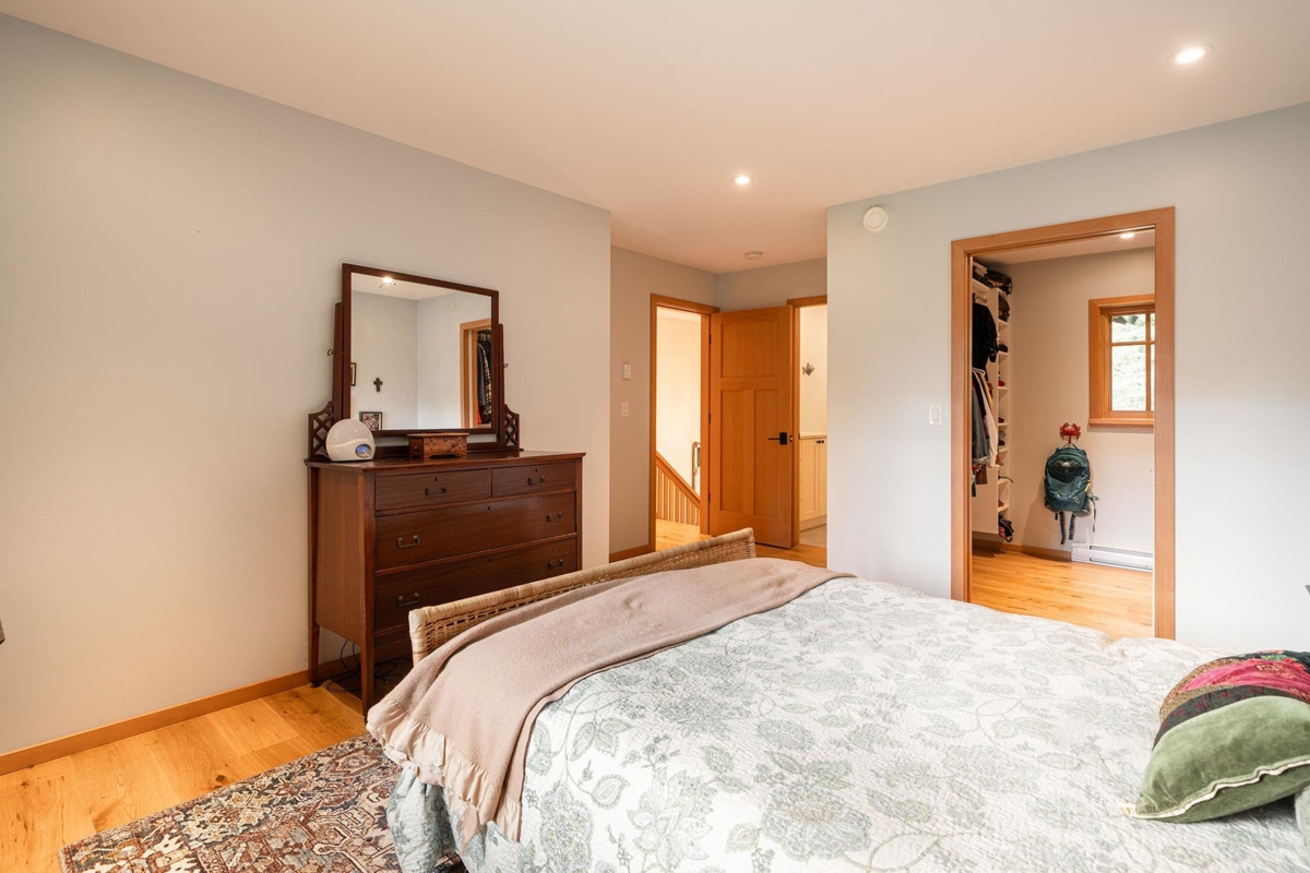 Entry Foyer Photo of 1117 Miller Road, Bowen Island, BC