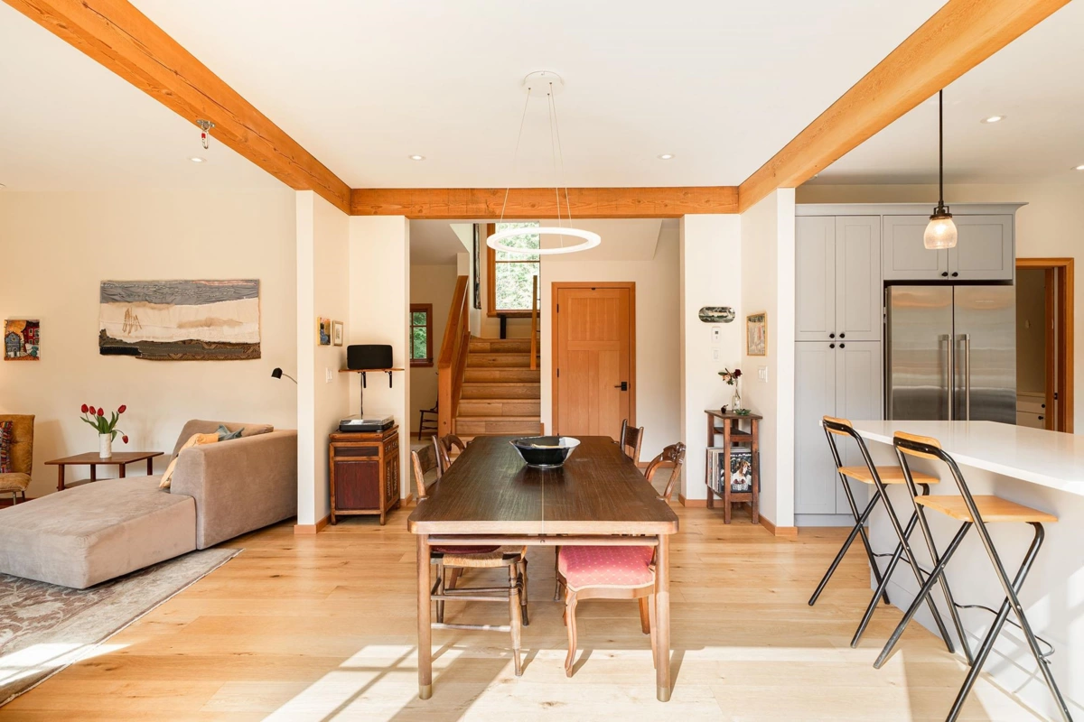 Loft / Bonus Room Photo of 1117 Miller Road, Bowen Island, BC