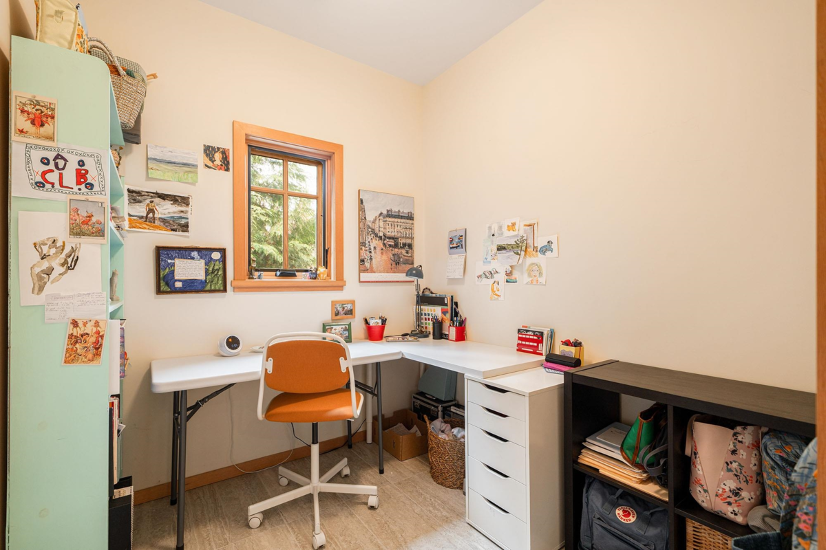 Office / Den Photo of 1117 Miller Road, Bowen Island, BC