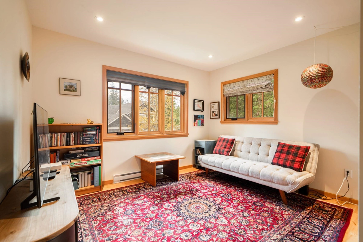 Outdoor Deck Photo of 1117 Miller Road, Bowen Island, BC