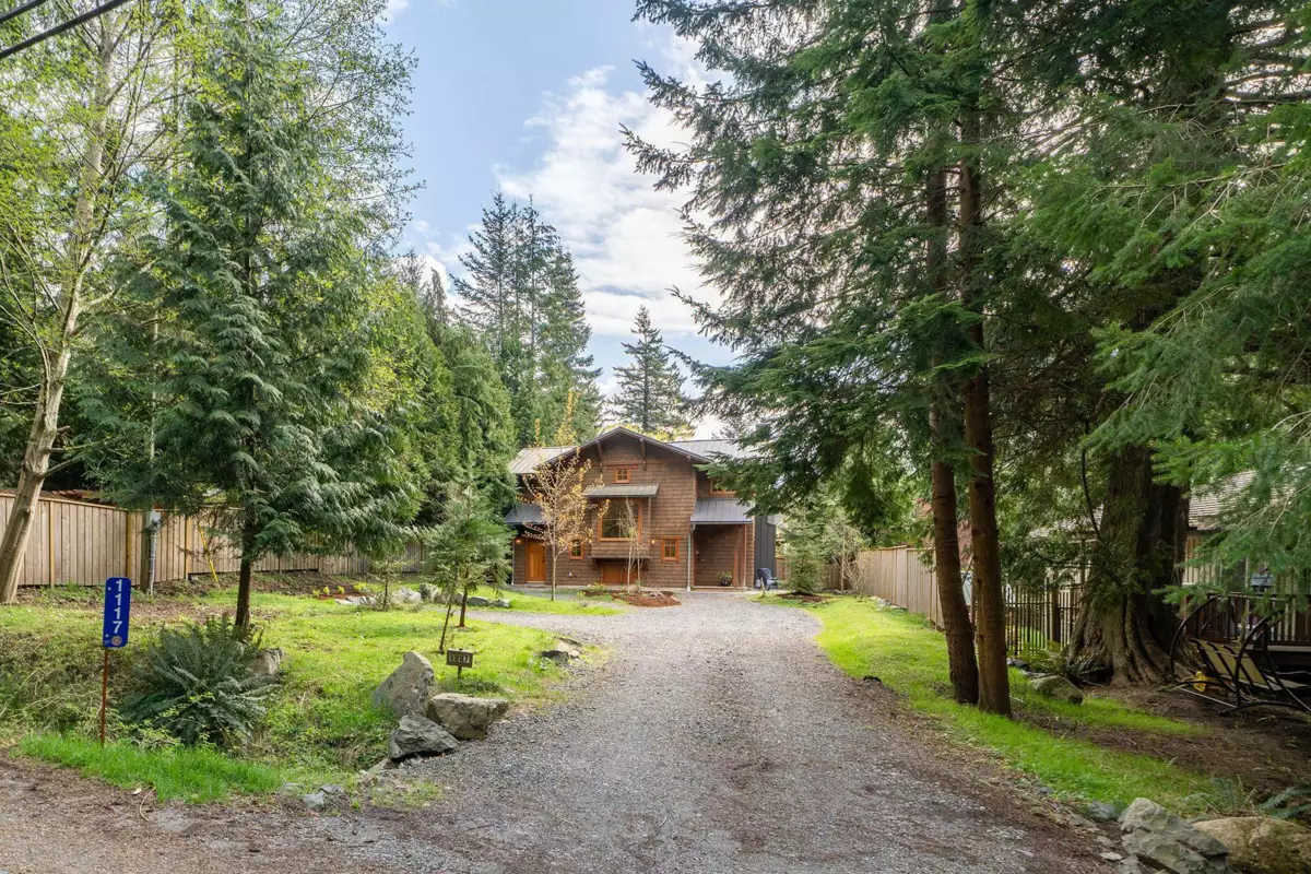 Swimming Pool Photo of 1117 Miller Road, Bowen Island, BC