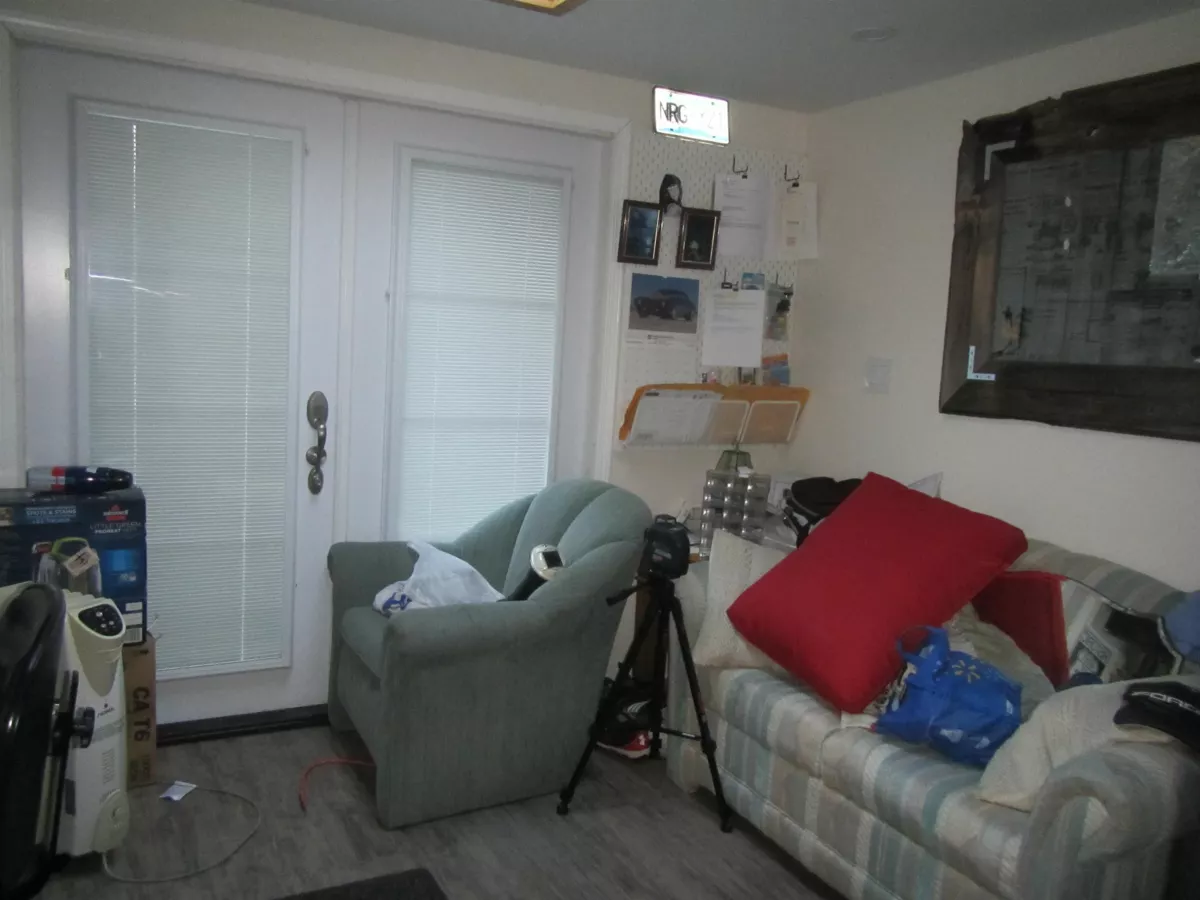 Guest Bathroom Photo of 516 Webster Avenue, Coquitlam, BC