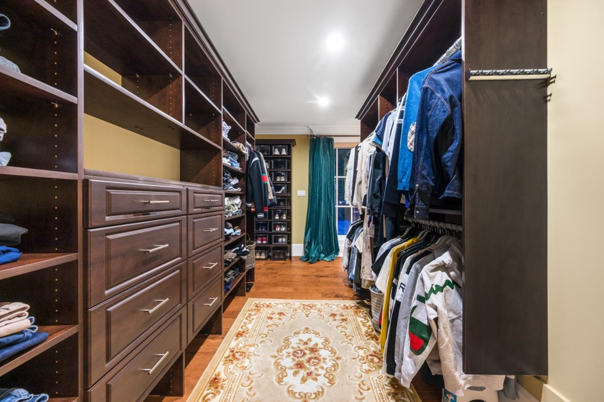 Backyard Photo of 2923 Woodcrest Place, Surrey, BC