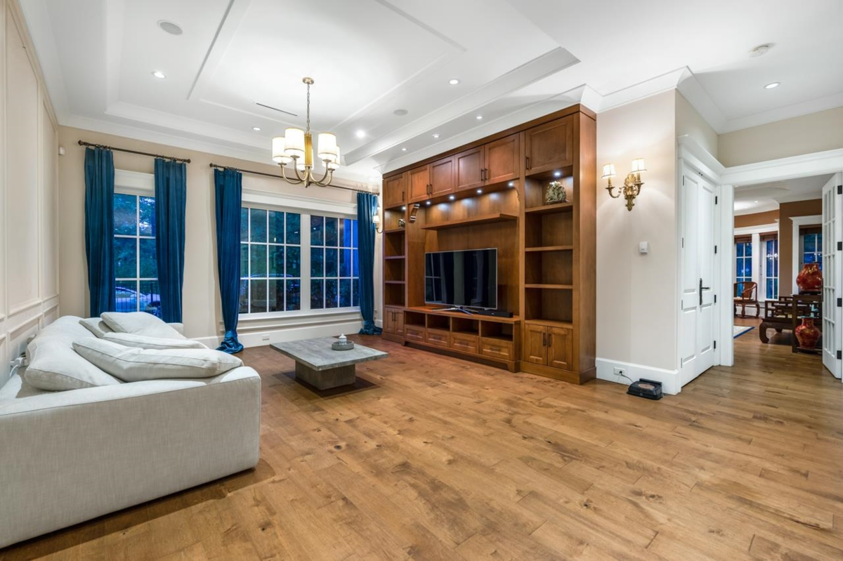 Entry Foyer Photo of 2923 Woodcrest Place, Surrey, BC