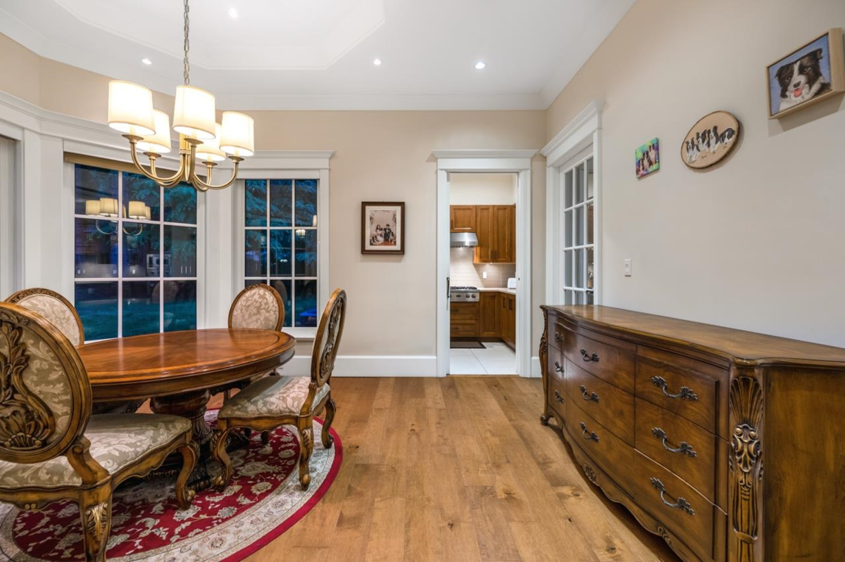 Laundry Room Photo of 2923 Woodcrest Place, Surrey, BC