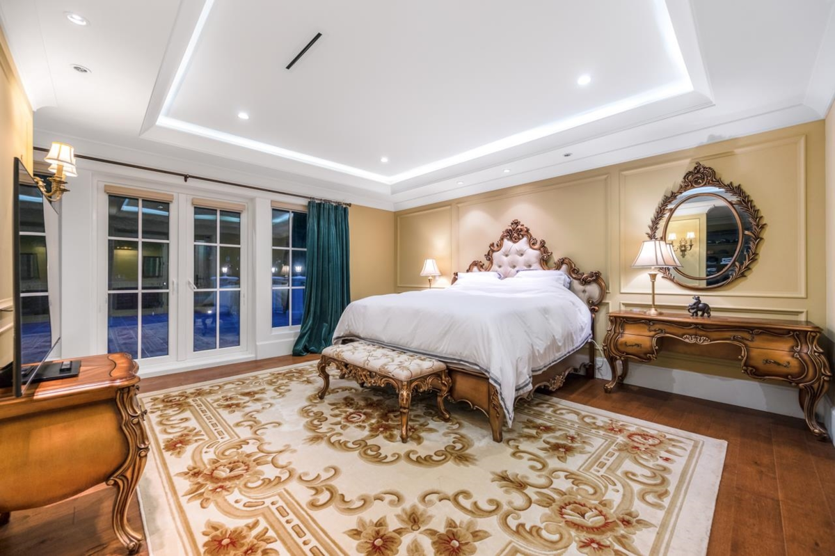 Pantry Photo of 2923 Woodcrest Place, Surrey, BC