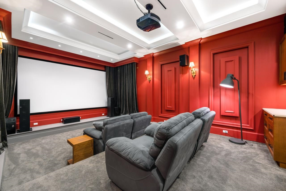 Walk-In Closet Photo of 2923 Woodcrest Place, Surrey, BC